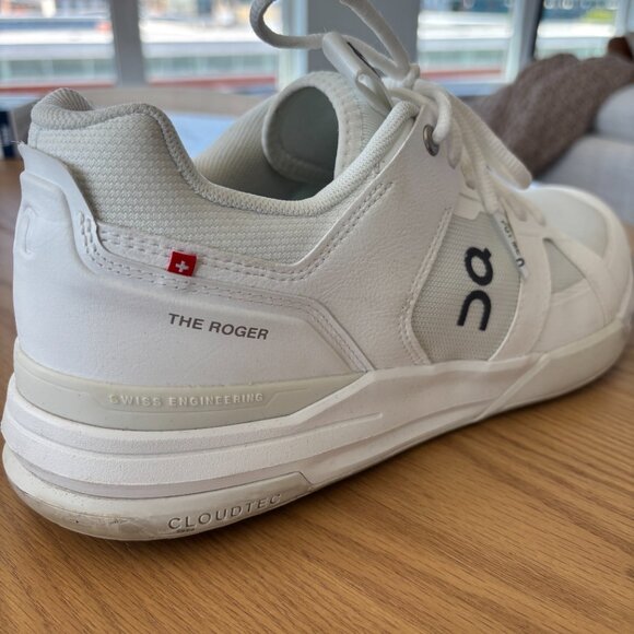 On Clouds The Roger Swiss Technology Sneaker - Picture 4 of 7